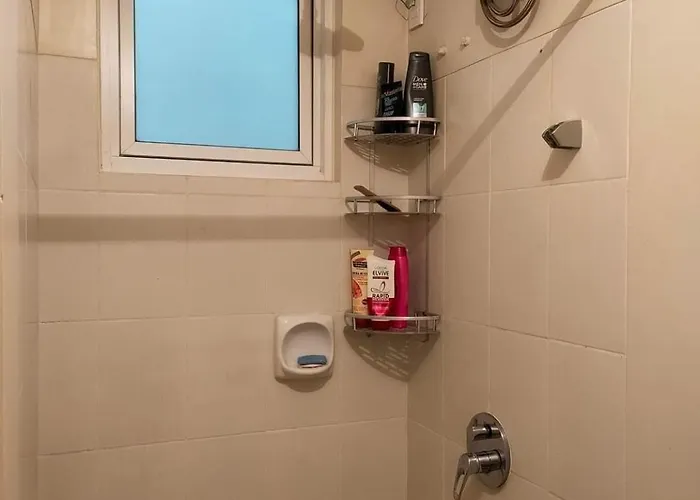 Sheridan Towers 4*
